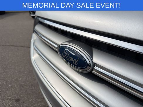 Used 2017 Ford Escape SE AWD/4WD image 16