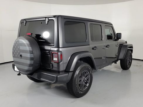 Used 2024 Jeep Wrangler Unlimited Sport AWD/4WD image 3