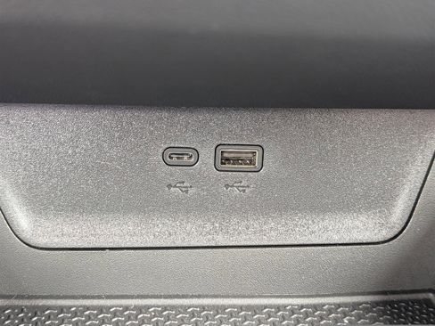 New 2026 Chevrolet Equinox LT image 17