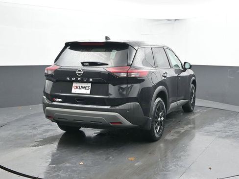Used 2023 Nissan Rogue S image 11