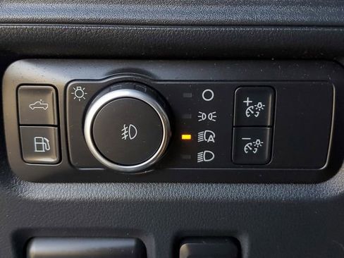 Used 2021 Ford F150 Lariat w/ Equipment Group 502A High image 39