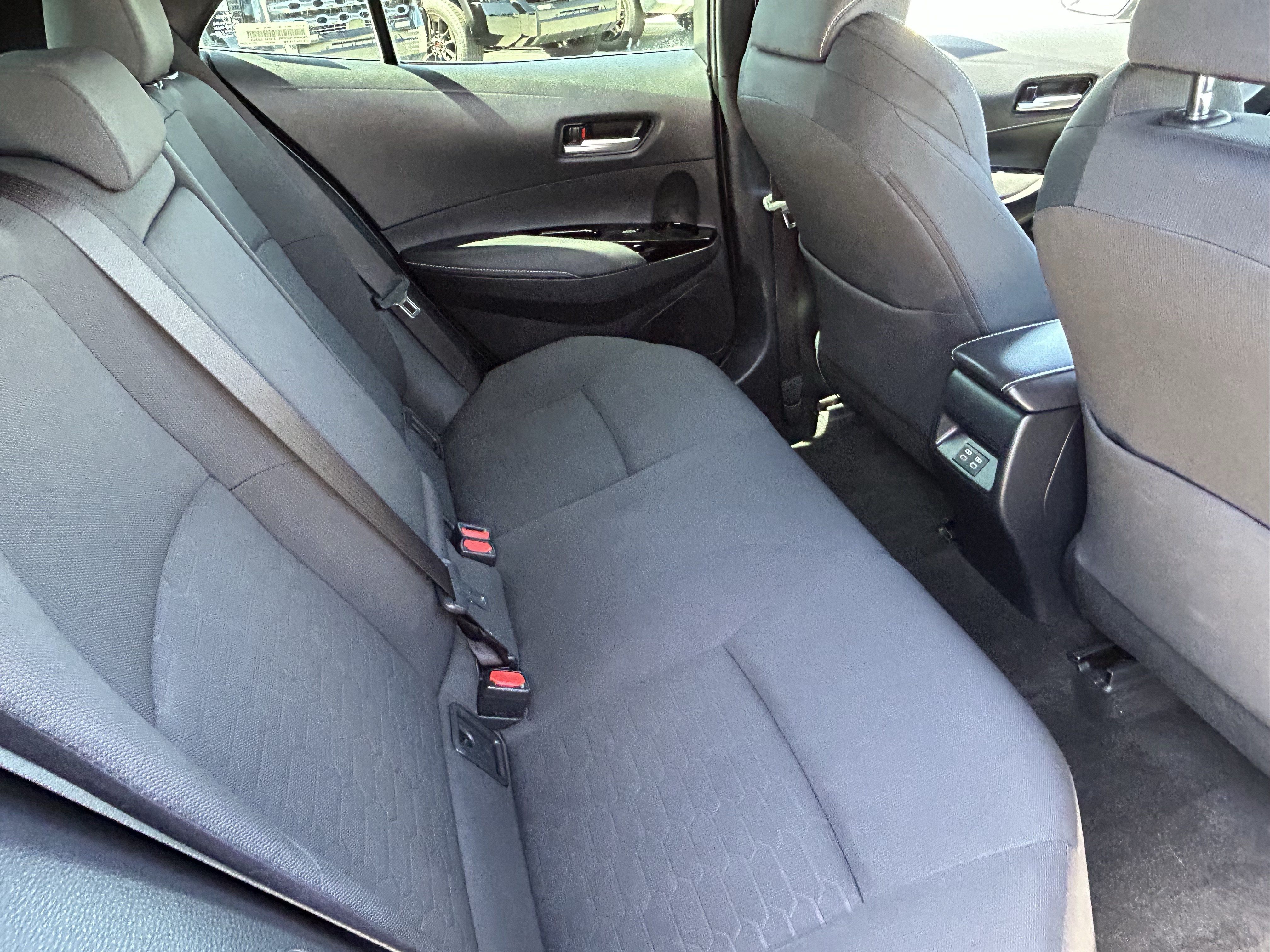 Certified 2025 Toyota Corolla SE w/ SE Package FWD image 12
