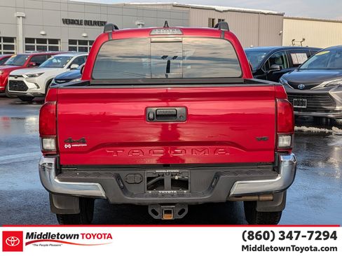 Certified 2022 Toyota Tacoma SR5 image 4