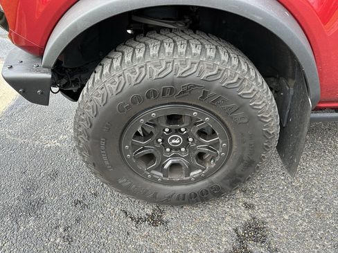 Used 2021 Ford Bronco Wildtrak image 11