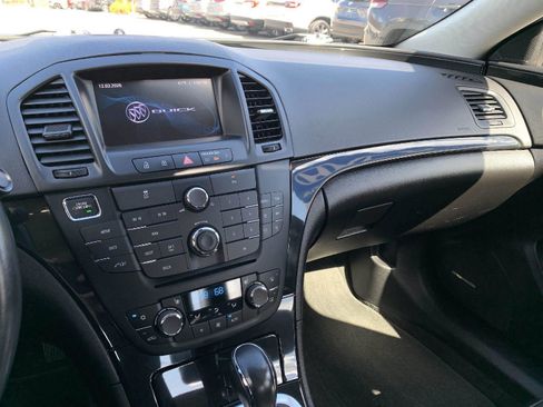 Used 2012 Buick Regal Premium image 19