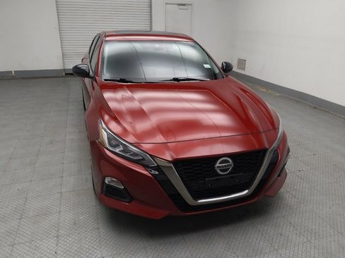 Used 2020 Nissan Altima 2.5 SR w/ Premium Package image 14