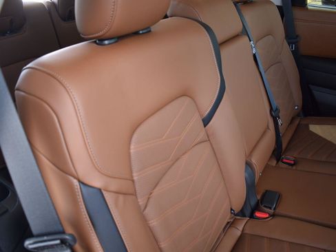 Used 2025 Nissan Pathfinder Platinum w/ Cargo Package FWD image 71