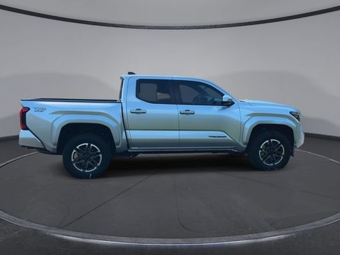 Used 2024 Toyota Tacoma TRD Sport RWD image 9