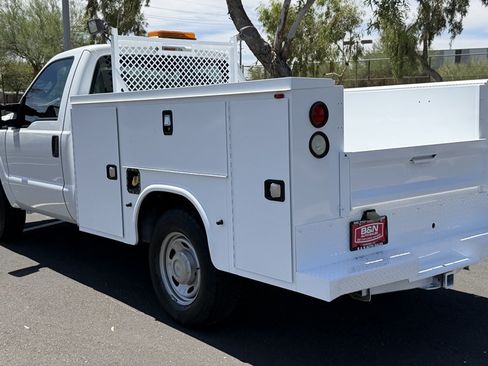Used 2015 Ford F250 XL RWD image 3