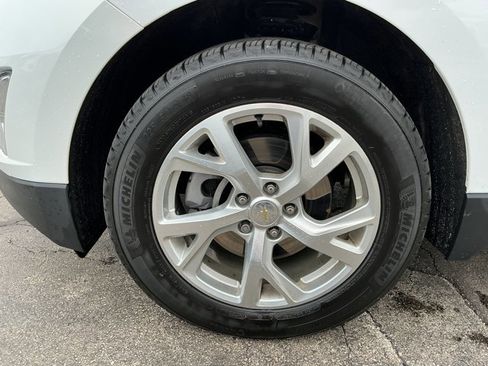 Used 2020 Chevrolet Equinox LT image 9