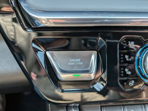 Certified 2025 GMC Sierra 1500 Denali Ultimate image 30