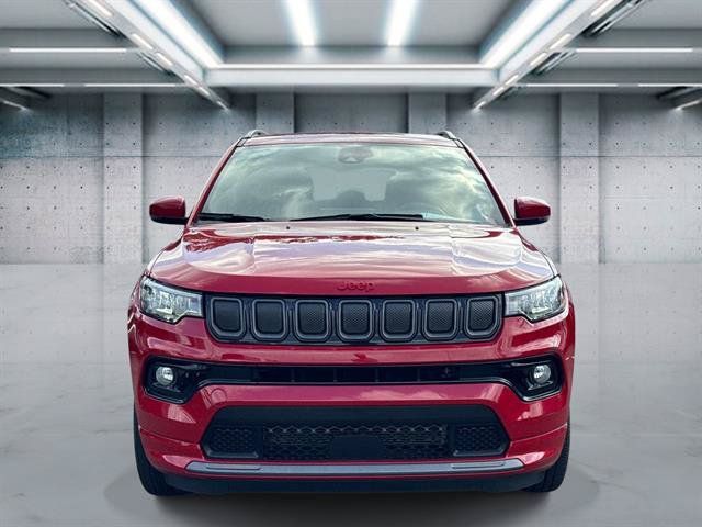 Used 2022 Jeep Compass Limited AWD/4WD image 2