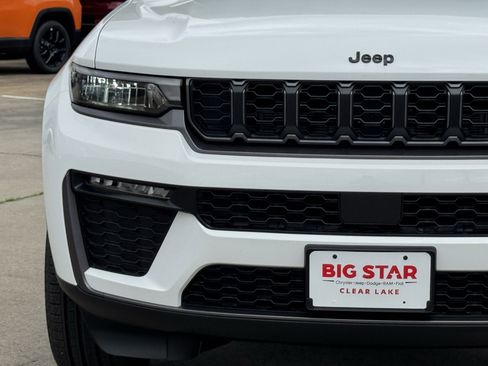 New 2026 Jeep Grand Cherokee L Limited RWD image 6