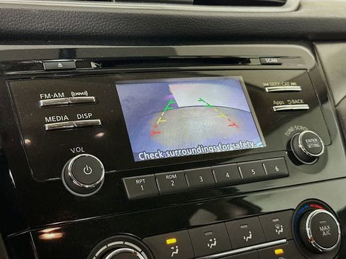 Used 2016 Nissan Rogue S FWD image 28