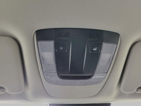 Used 2025 Kia Sportage LX image 19