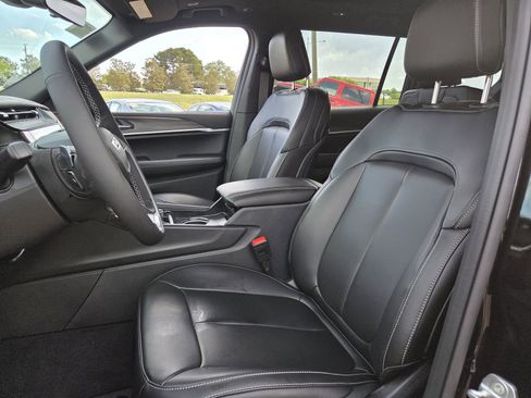 New 2026 Jeep Grand Cherokee L Limited w/ Limited Altitude Package RWD image 13