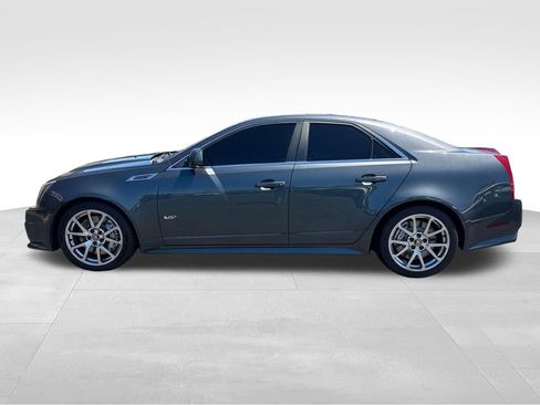 Used 2009 Cadillac CTS V RWD image 2