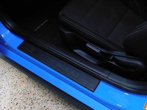 Used 2025 Ford Mustang GT RWD image 34