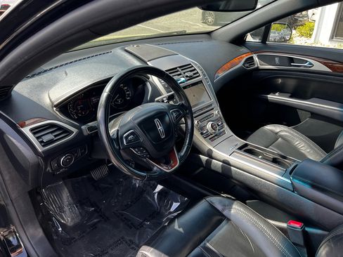 Used 2018 Lincoln MKZ Select w/ Select Plus Package image 10