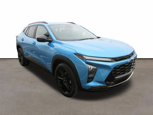 Used 2025 Chevrolet Trax ACTIV w/ Driver Confidence Package image 7