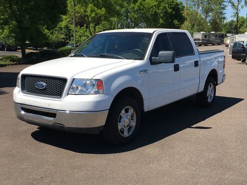 Used 2006 Ford F150 XLT RWD image 1