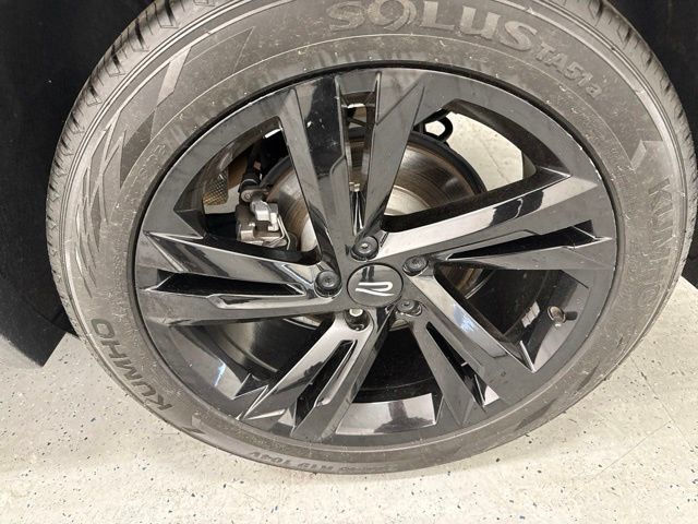 Used 2024 Volkswagen Tiguan SE R-Line FWD image 7