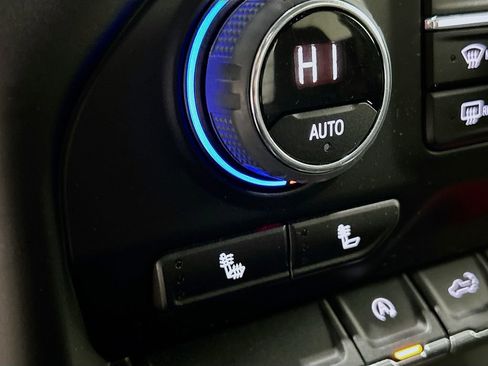 Used 2022 Chevrolet Silverado 1500 RST w/ Bed Protection Package image 19