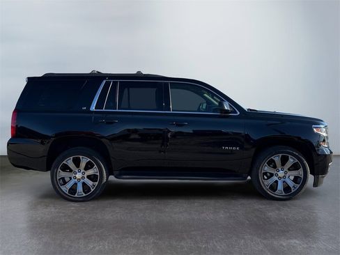 Used 2019 Chevrolet Tahoe LT image 2