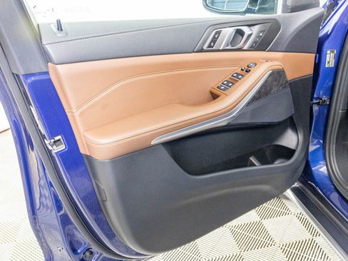 Used 2022 BMW X5 xDrive40i w/ Premium Package image 38