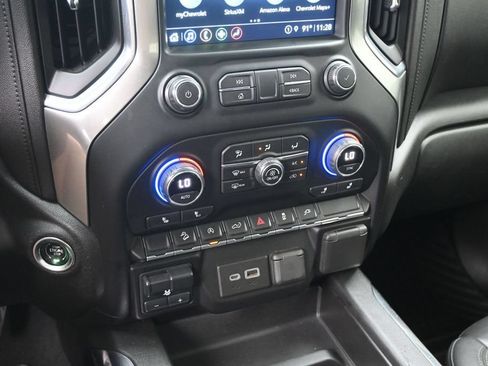Used 2021 Chevrolet Silverado 1500 LT Trail Boss w/ Convenience Package II AWD/4WD image 20