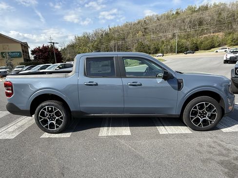 New 2026 Ford Maverick Lariat w/ 4K Tow Package AWD/4WD image 4