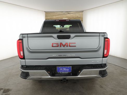 Used 2025 GMC Sierra 1500 SLT image 4