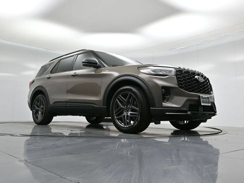 New 2026 Ford Explorer ST-Line RWD image 49