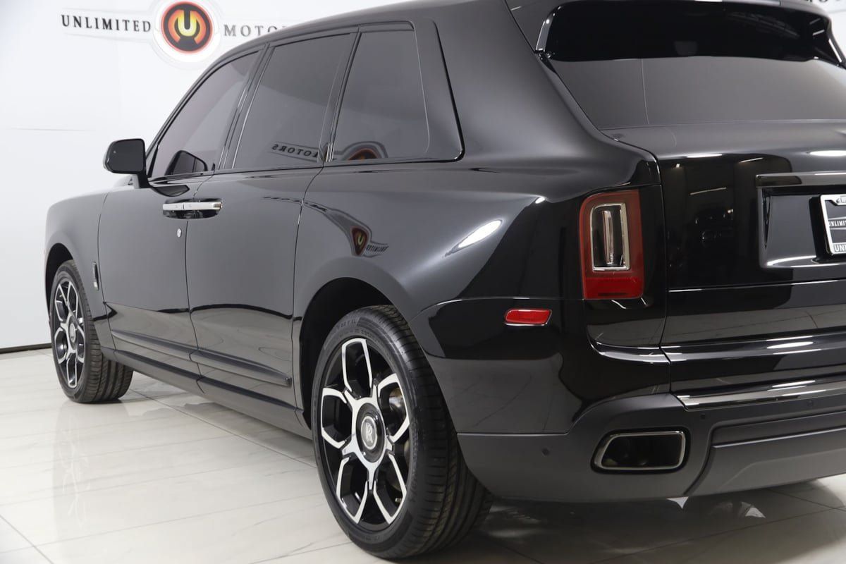 Used 2024 Rolls-Royce Cullinan Black Badge AWD/4WD image 39