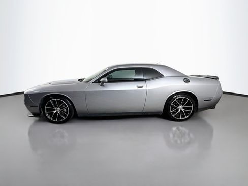 Used 2016 Dodge Challenger R/T Scat Pack w/ Leather Interior Group RWD image 6