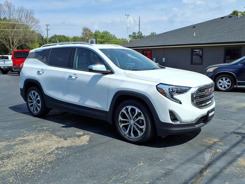 Used 2020 GMC Terrain SLT w/ Preferred Package image 1