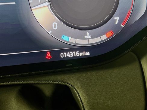 Certified 2024 Land Rover Range Rover Sport Dynamic SE image 12