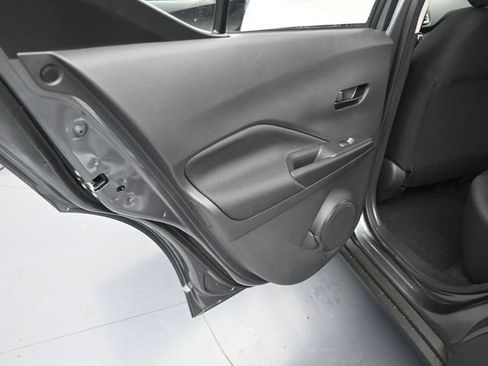 Used 2025 Nissan Kicks Play S image 29