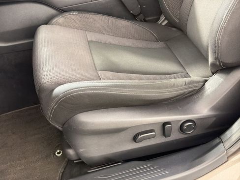 Used 2024 Subaru Outback Premium image 14