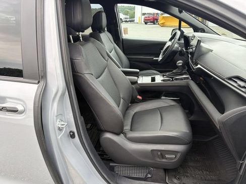 Used 2025 Toyota Sienna XLE Woodland Edition AWD/4WD image 29