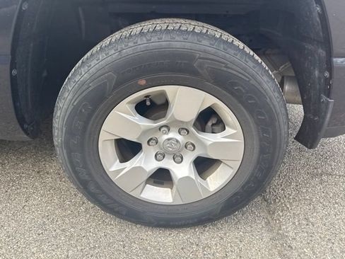 Used 2021 RAM 1500 Big Horn AWD/4WD image 9