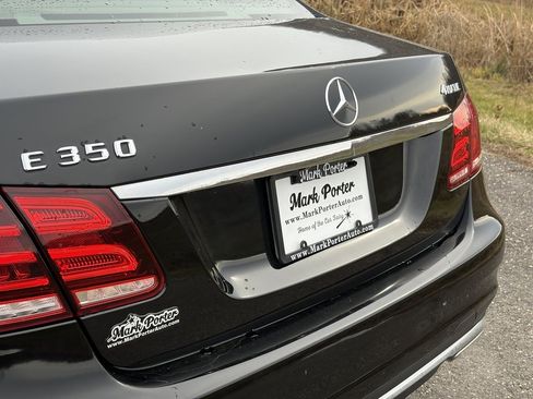 Used 2014 Mercedes-Benz E 350 4MATIC Sedan image 10