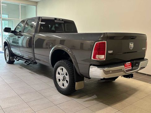 Used 2017 RAM 2500 Laramie AWD/4WD image 4