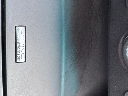 Used 2015 Ford Explorer XLT w/ Equipment Group 202A image 33