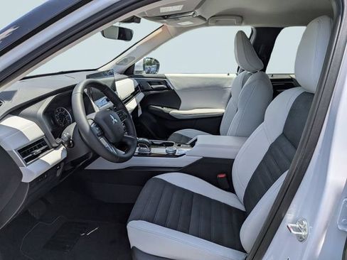 New 2026 Mitsubishi Outlander SE FWD image 19