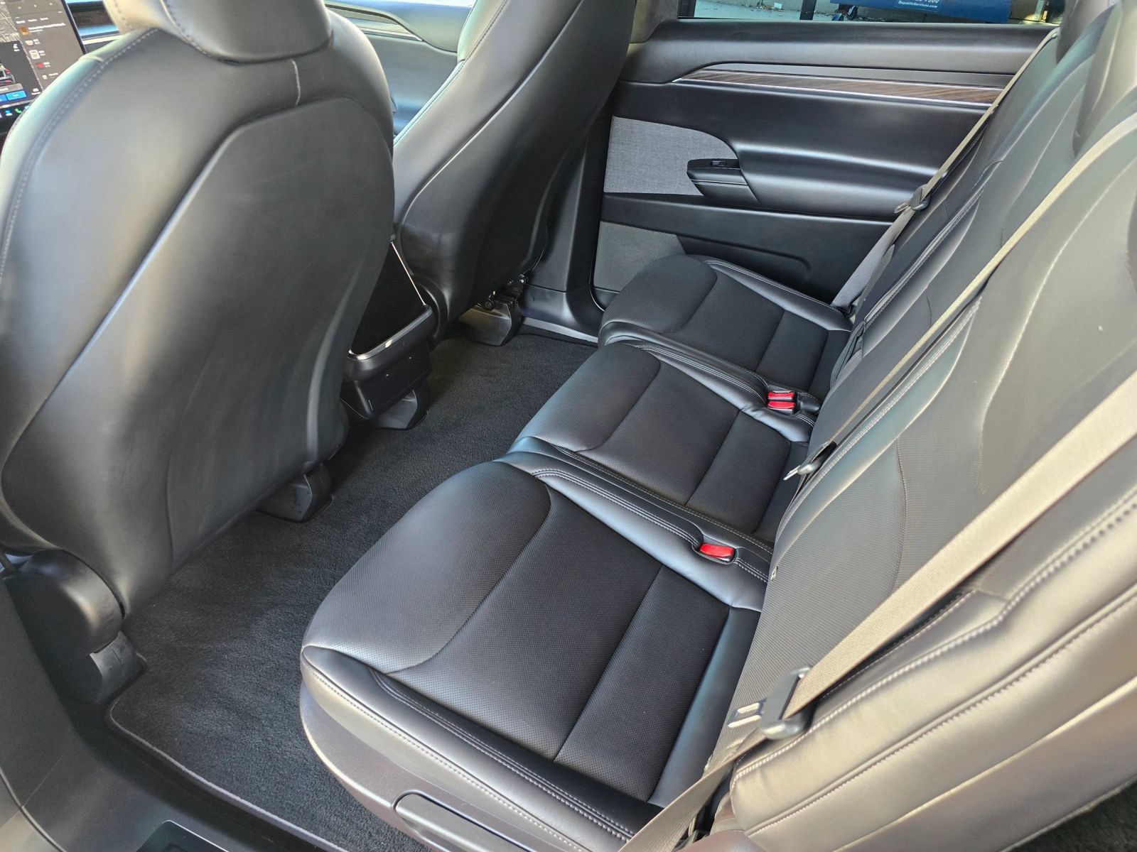 Used 2023 Tesla Model X AWD/4WD image 32