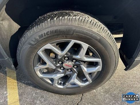 Used 2024 GMC Sierra 1500 SLT w/ SLT Premium Plus Package image 36