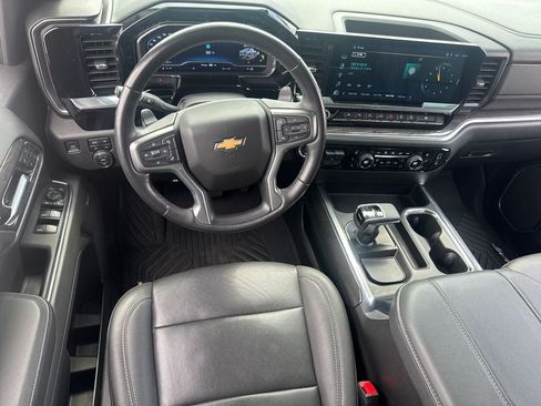 Used 2023 Chevrolet Silverado 1500 LTZ AWD/4WD image 17