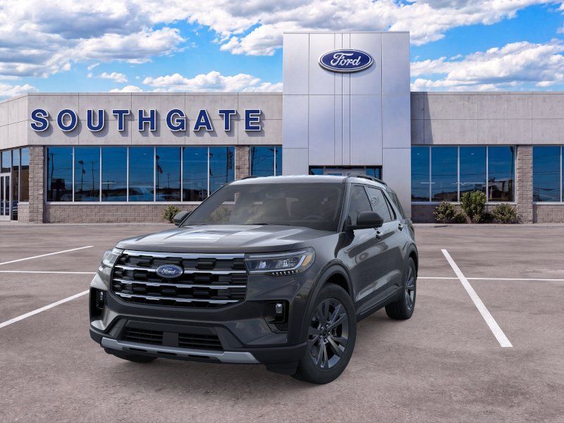 Used 2026 Ford Explorer Active w/ Active Comfort Package AWD/4WD image 2