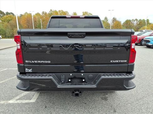 Used 2026 Chevrolet Silverado 1500 Custom image 4
